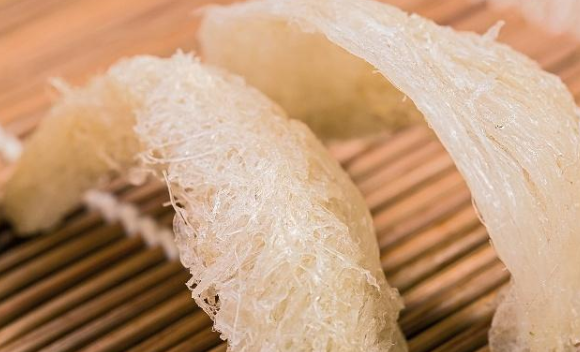 燕窩的功效與作用是什么？吃燕窩對人體有哪些好處？